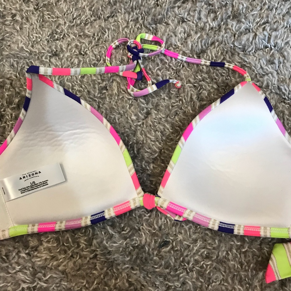 Bikini Set Size Large - Picture 4 of 6